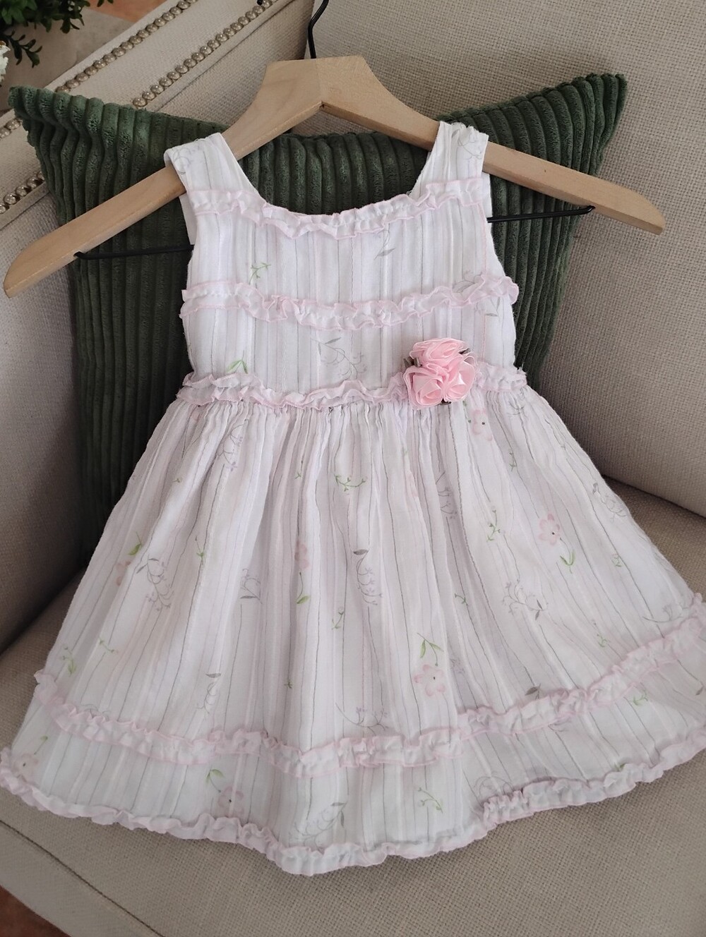 Jayne Copeland Pink and White Floral Ruffle Dress